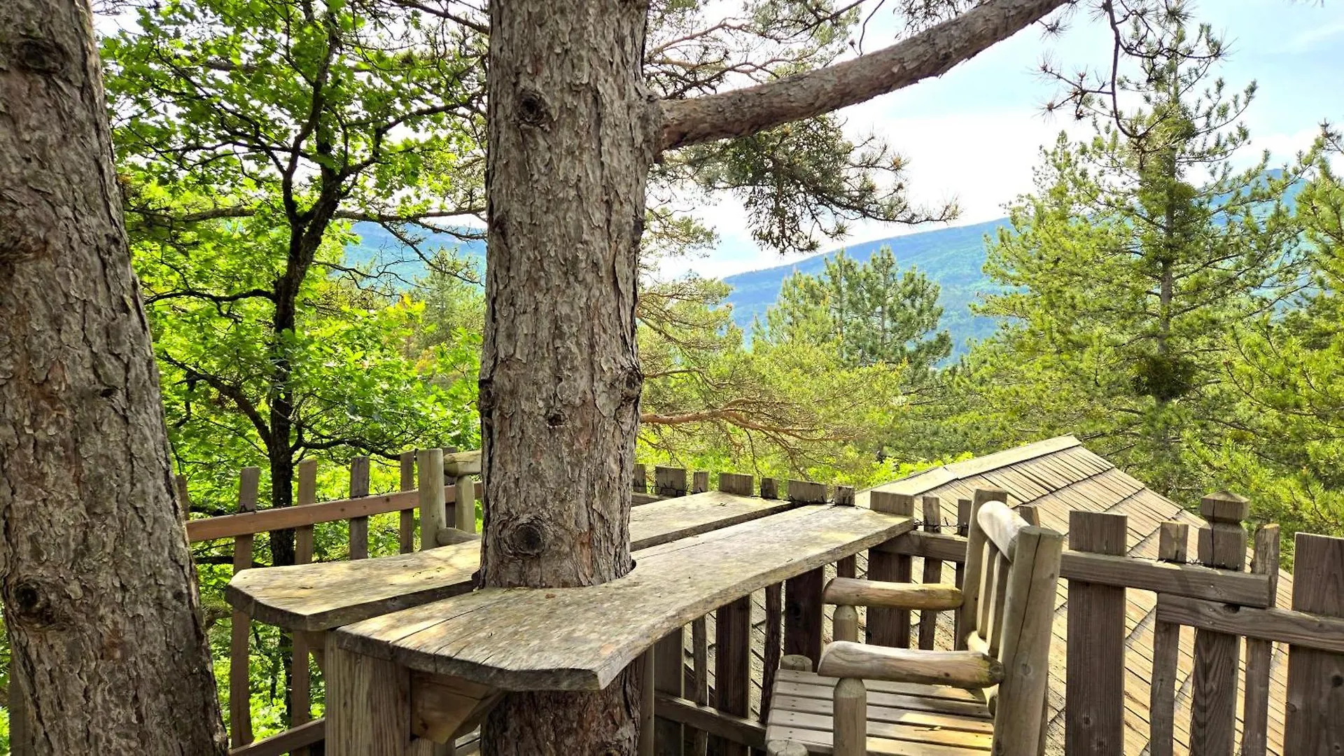 Alpinest - Les Cabanes Du Pas De La Louve 塞雷斯 0*,